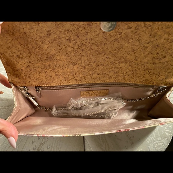 Beautiful floral Aldo clutch - Picture 4 of 7